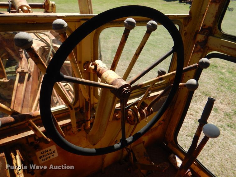 image for item KP9236 1962 Huber 11D  motor grader