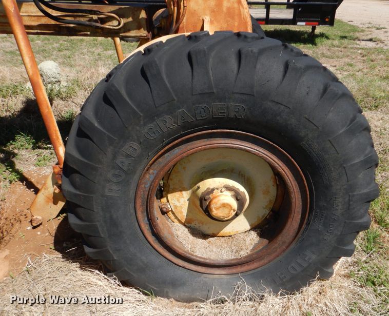 image for item KP9236 1962 Huber 11D  motor grader