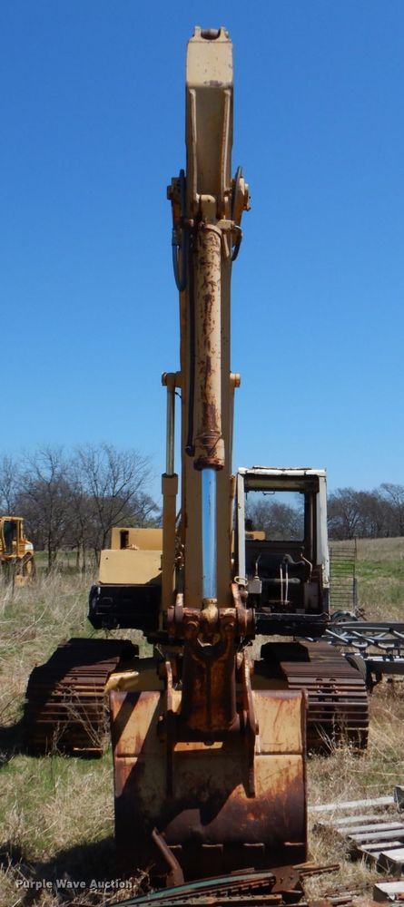 image for item KP9245 Komatsu PC200LC-3  excavator