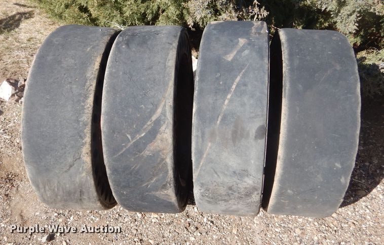 image for item KT9079 2013 Bobcat S650  skid steer loader