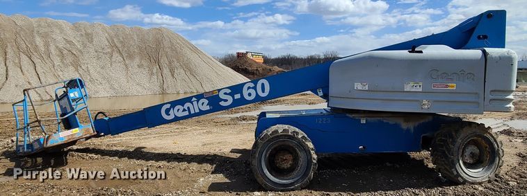 image for item KT9714 2001 Genie S60 boom lift