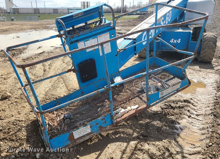 image for item KT9714 2001 Genie S60 boom lift