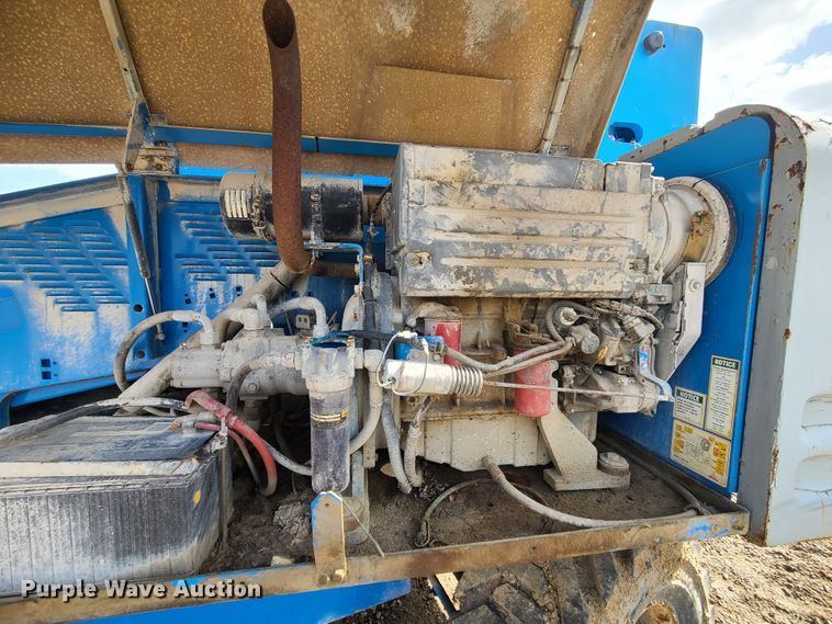 image for item KT9714 2001 Genie S60 boom lift