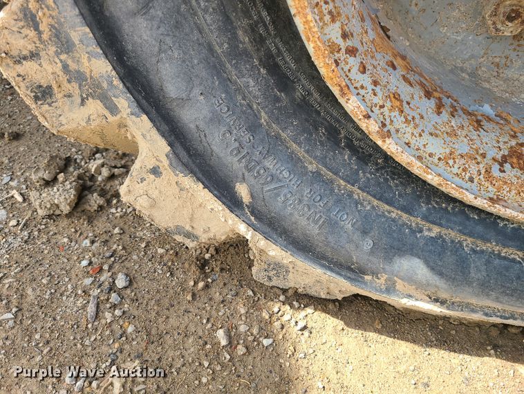 image for item KT9714 2001 Genie S60 boom lift