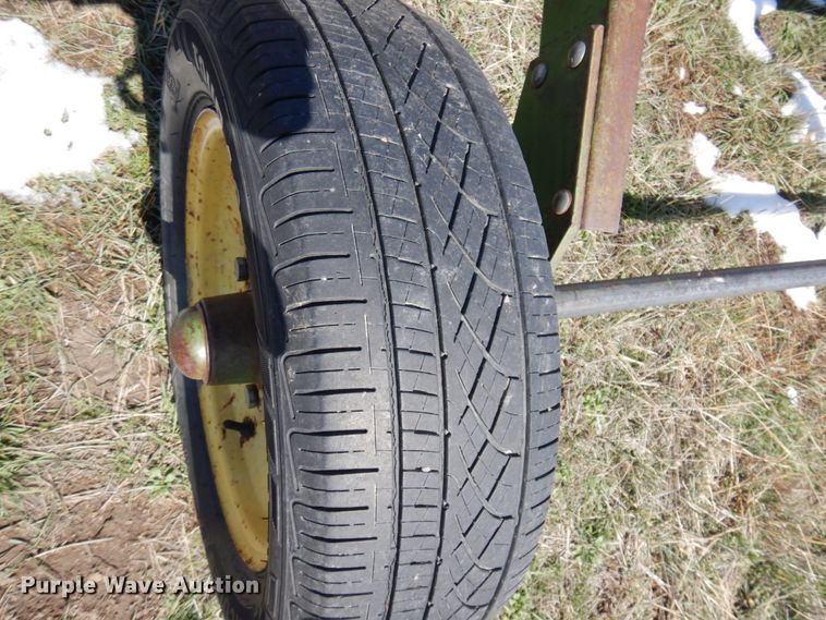 image for item KU9697 John Deere  land leveler