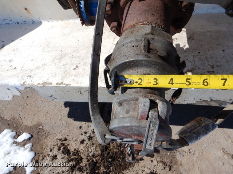 image for item LJ9812 2006 Kenworth T800  vacuum truck