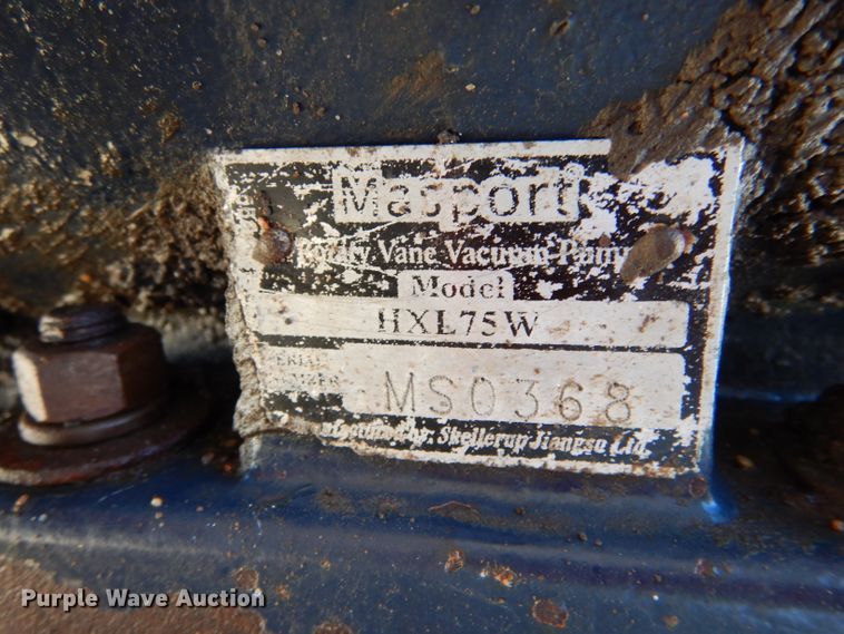 image for item LJ9812 2006 Kenworth T800  vacuum truck