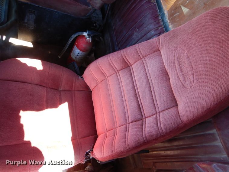 image for item LJ9812 2006 Kenworth T800  vacuum truck