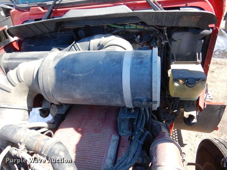 image for item LJ9812 2006 Kenworth T800  vacuum truck