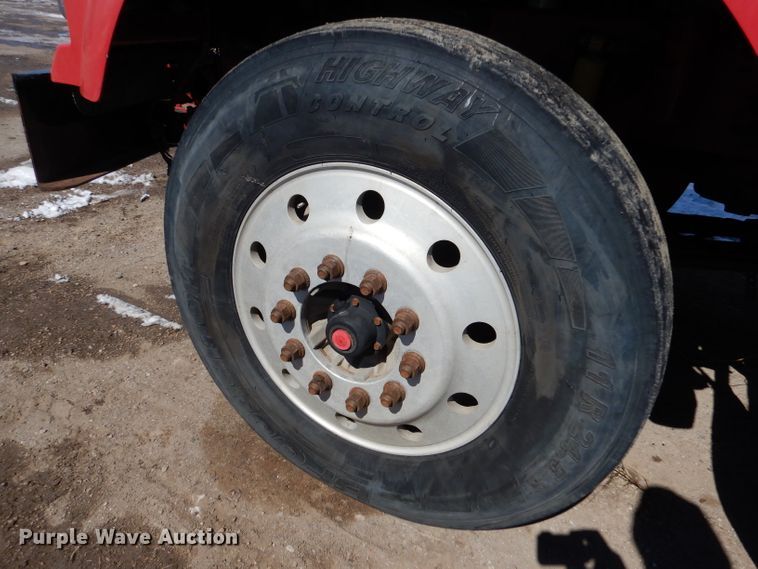 image for item LJ9812 2006 Kenworth T800  vacuum truck