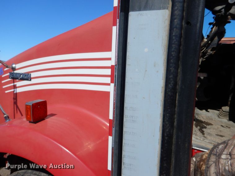 image for item LJ9812 2006 Kenworth T800  vacuum truck