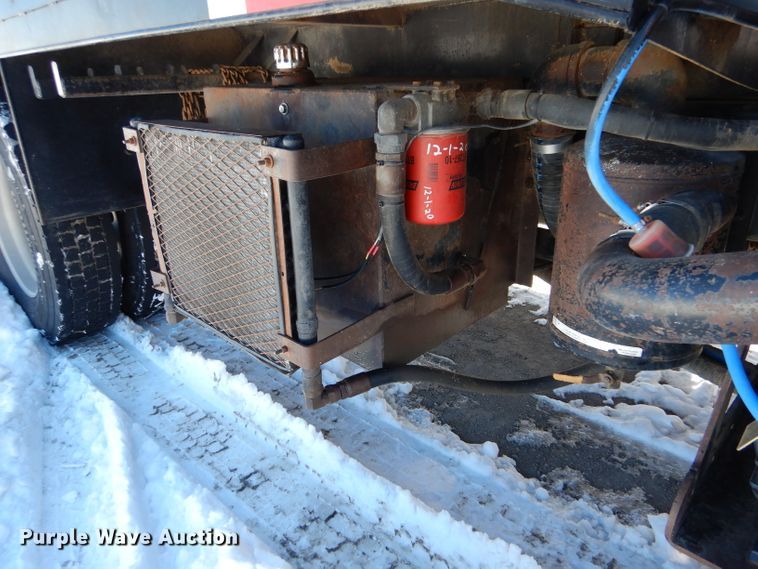 image for item LJ9813 2001 Western Star 4964SX  vacuum truck