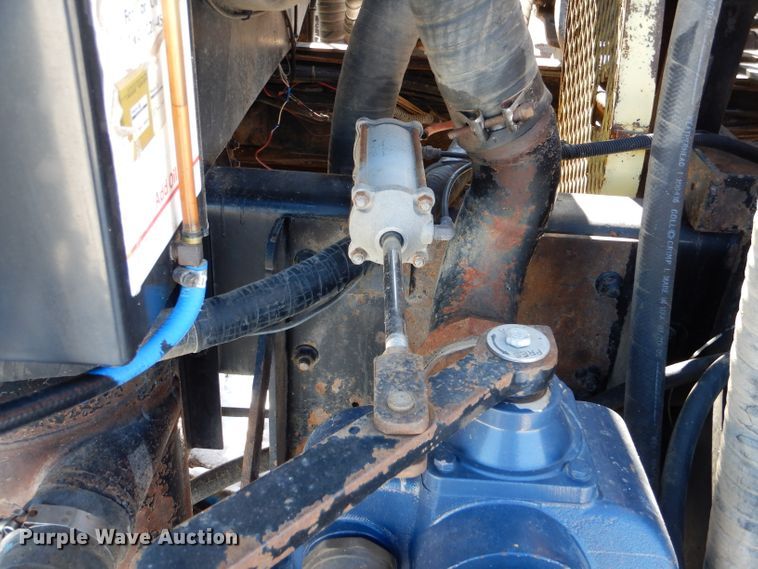 image for item LJ9813 2001 Western Star 4964SX  vacuum truck