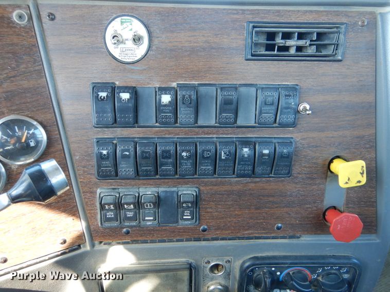 image for item LJ9813 2001 Western Star 4964SX  vacuum truck