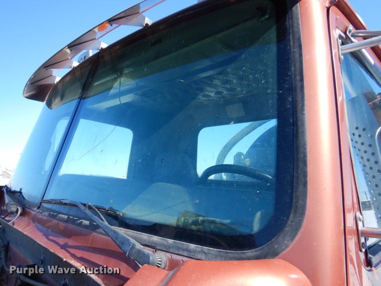 image for item LJ9813 2001 Western Star 4964SX  vacuum truck