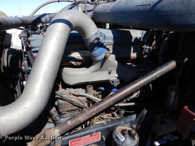 image for item LJ9813 2001 Western Star 4964SX  vacuum truck