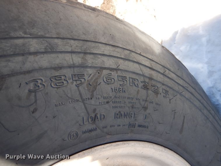 image for item LJ9813 2001 Western Star 4964SX  vacuum truck