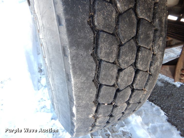 image for item LJ9813 2001 Western Star 4964SX  vacuum truck