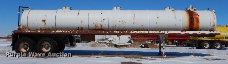 image for item LJ9814 2012 North American HVTS-130  vacuum trailer