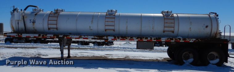 image for item LJ9814 2012 North American HVTS-130  vacuum trailer