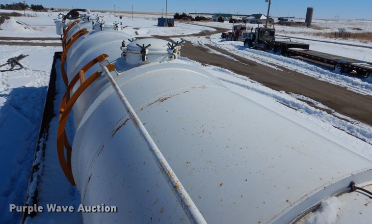 image for item LJ9814 2012 North American HVTS-130  vacuum trailer