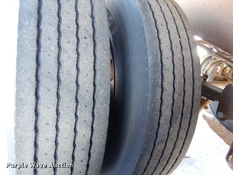 image for item LJ9814 2012 North American HVTS-130  vacuum trailer