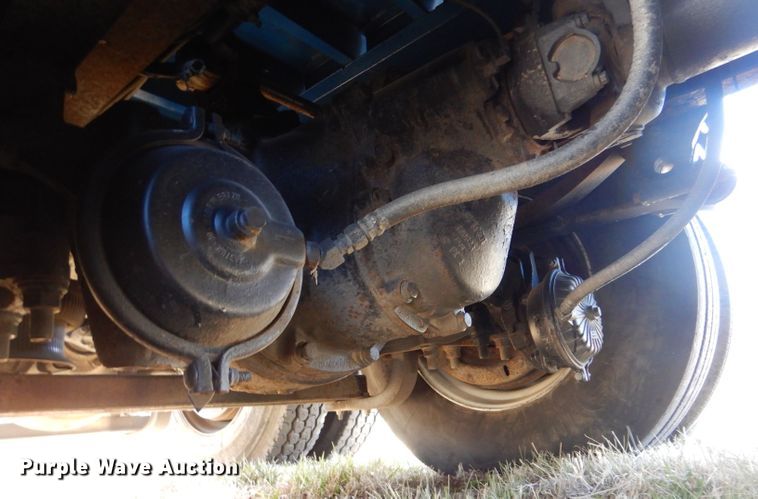 image for item LJ9918 2005 Mack CXN613  dump truck