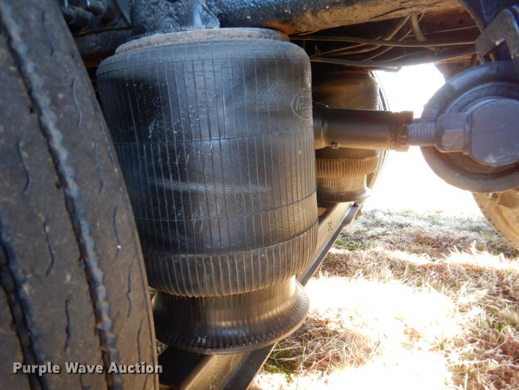 image for item LJ9918 2005 Mack CXN613  dump truck