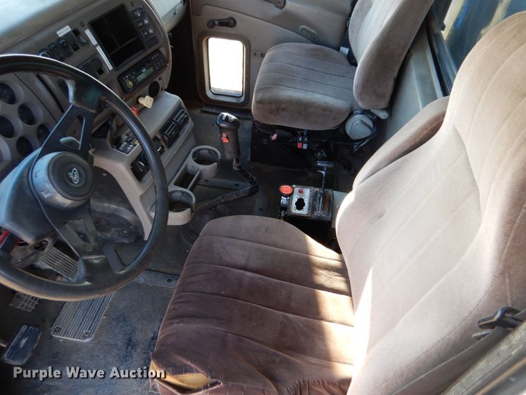 image for item LJ9918 2005 Mack CXN613  dump truck