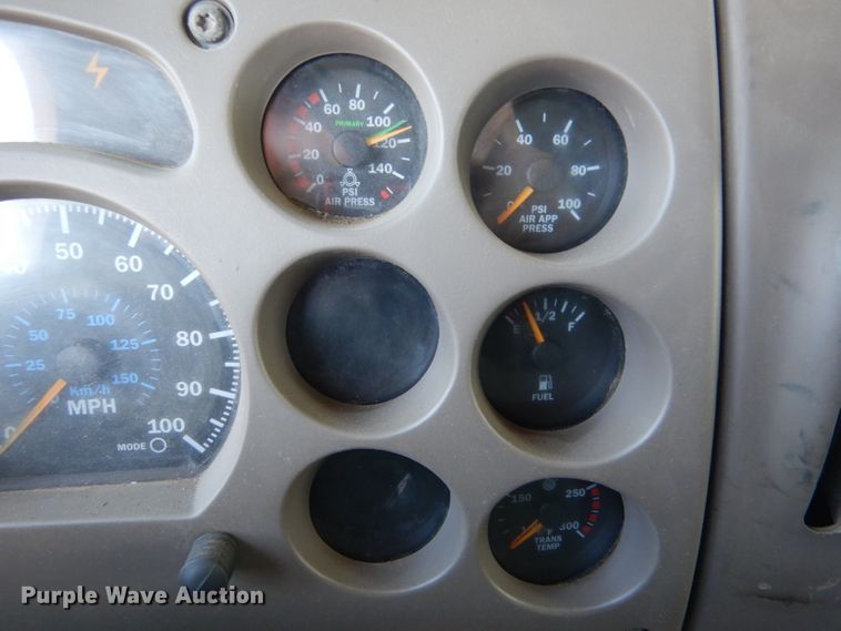 image for item LJ9918 2005 Mack CXN613  dump truck