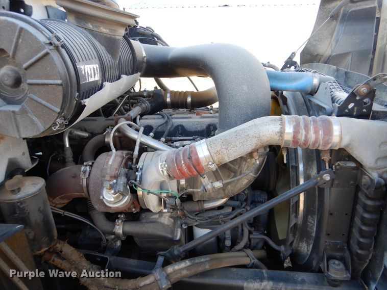 image for item LJ9918 2005 Mack CXN613  dump truck