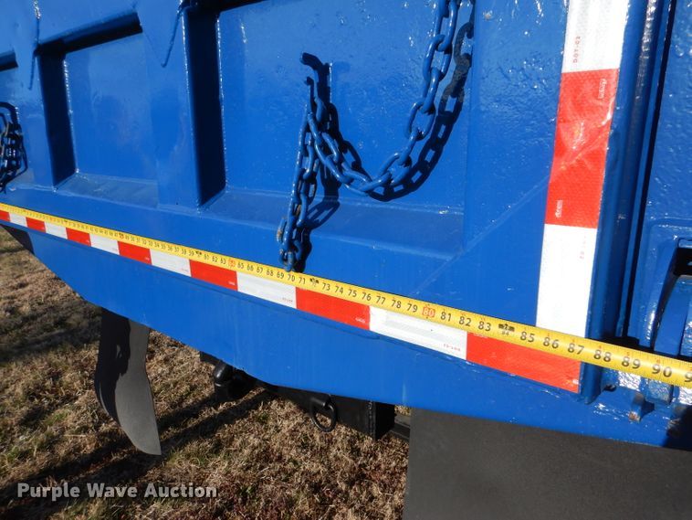 image for item LJ9918 2005 Mack CXN613  dump truck