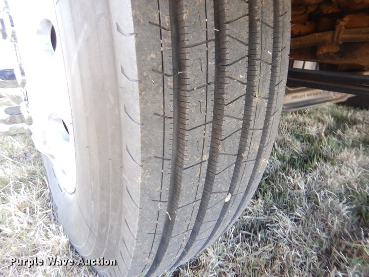 image for item LJ9918 2005 Mack CXN613  dump truck