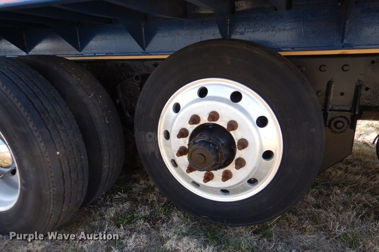 image for item LJ9918 2005 Mack CXN613  dump truck