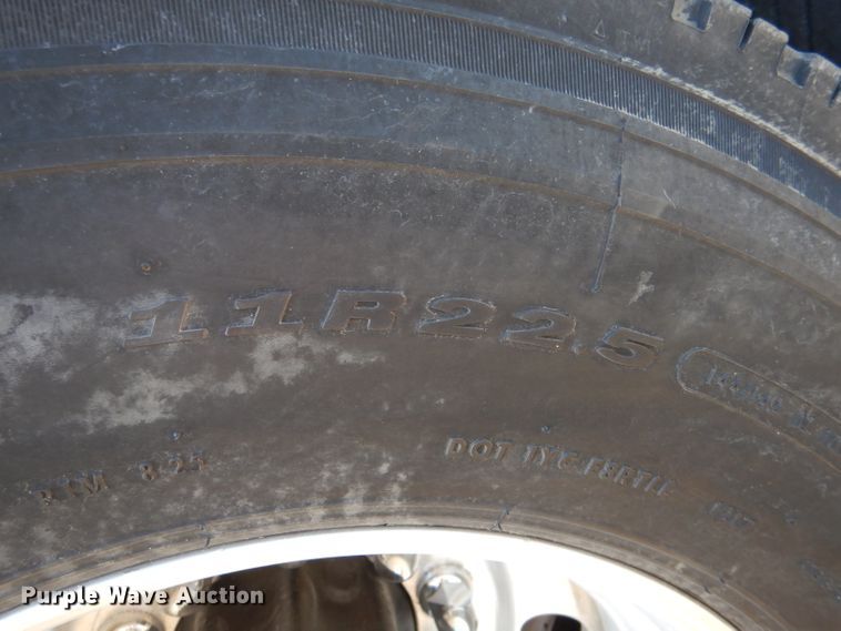 image for item LJ9918 2005 Mack CXN613  dump truck