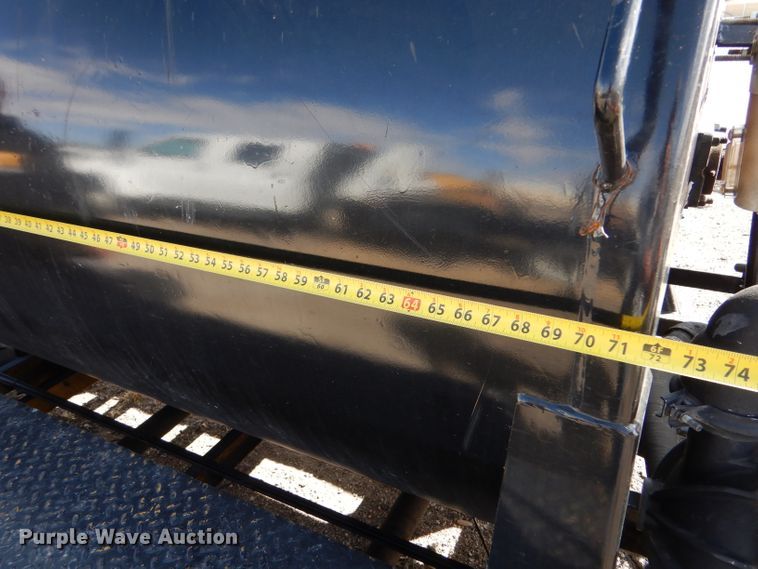 image for item LJ9934 2012 Seal-rite SR-700  seal coat trailer