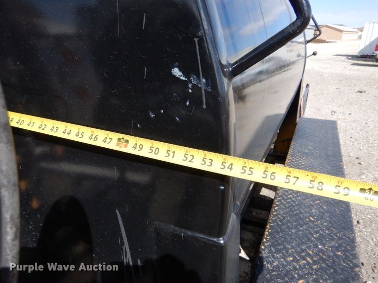 image for item LJ9934 2012 Seal-rite SR-700  seal coat trailer