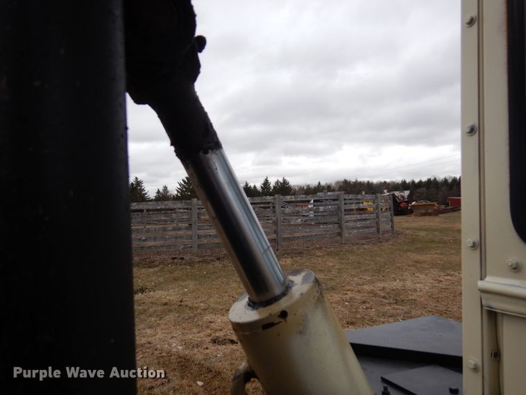 image for item MF9532 Ingersoll Rand RT-708H  forklift