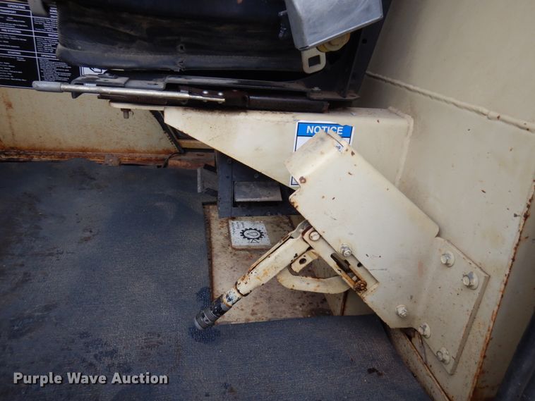 image for item MF9532 Ingersoll Rand RT-708H  forklift