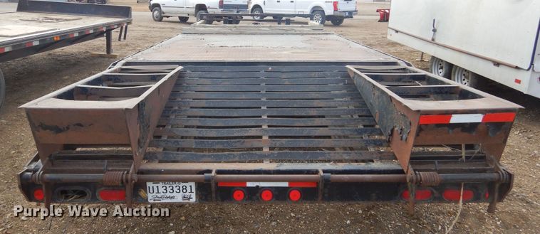 image for item MX9928 2004 PJ  equipment trailer