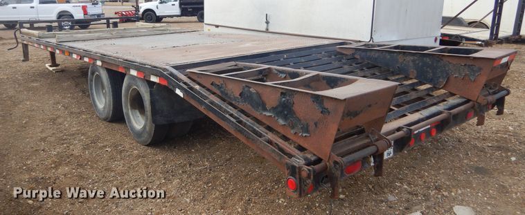 image for item MX9928 2004 PJ  equipment trailer