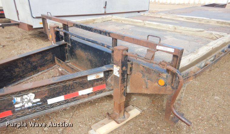 image for item MX9928 2004 PJ  equipment trailer