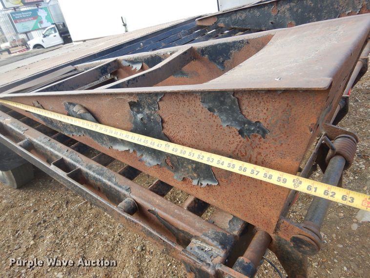 image for item MX9928 2004 PJ  equipment trailer