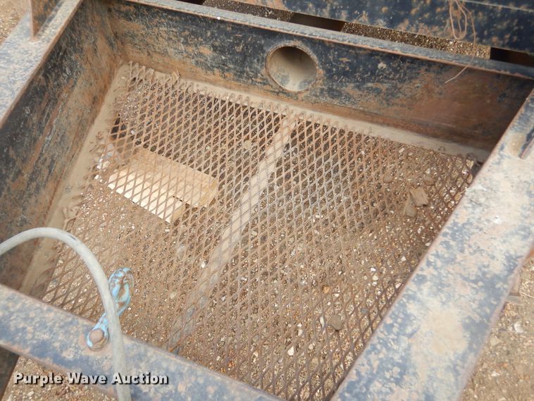 image for item MX9929 2006 Delta  equipment trailer