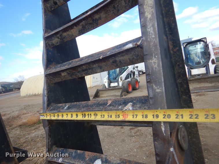 image for item MX9929 2006 Delta  equipment trailer