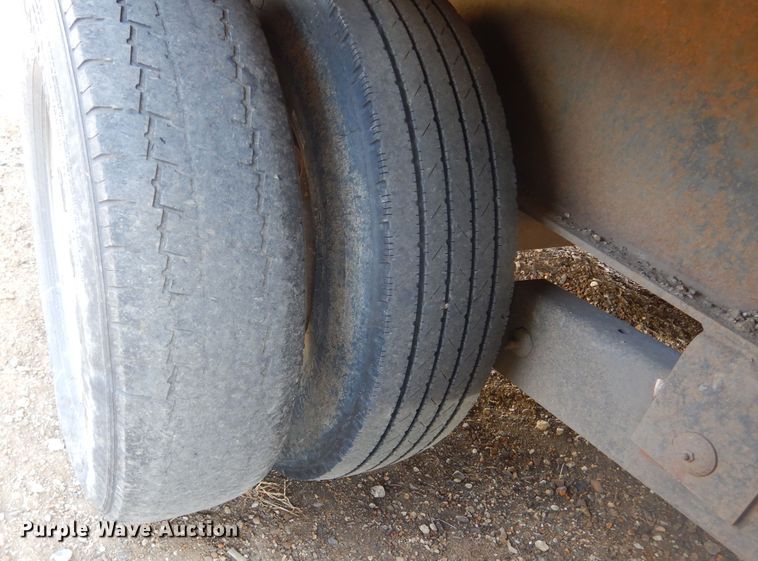 image for item MX9929 2006 Delta  equipment trailer