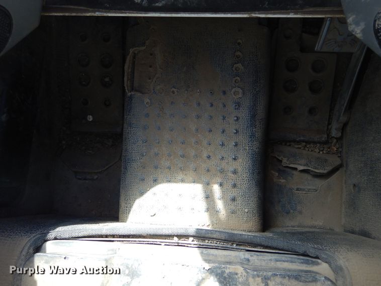 image for item MX9930 2015 Bobcat S570  skid steer loader