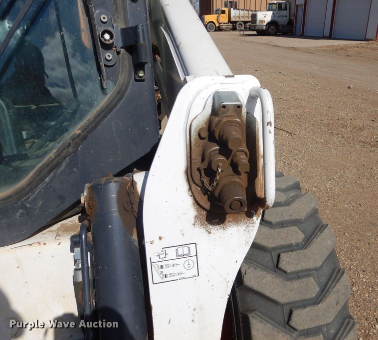 image for item MX9932 2016 Bobcat S650  skid steer loader