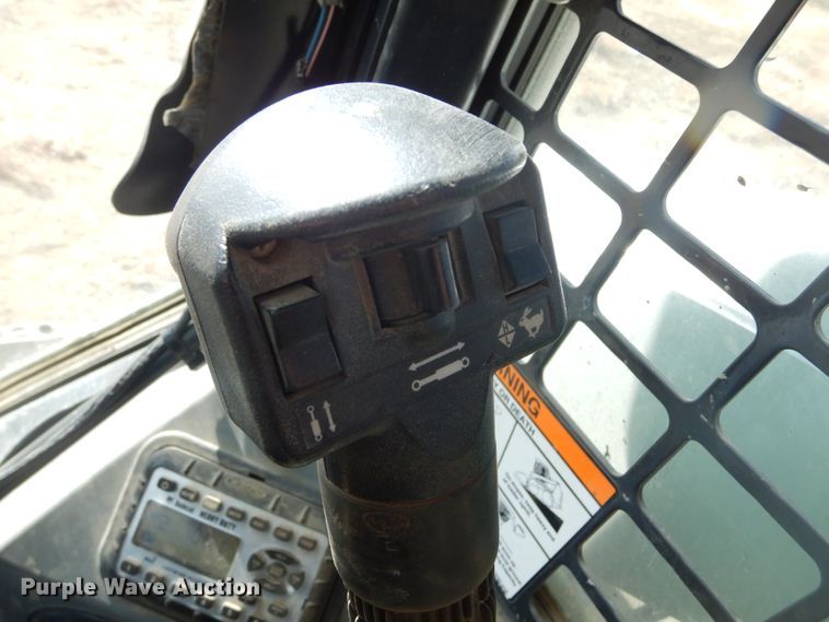 image for item MX9932 2016 Bobcat S650  skid steer loader