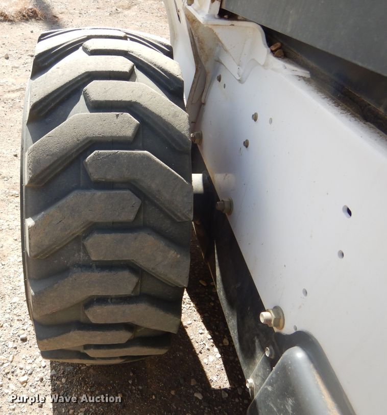 image for item MX9932 2016 Bobcat S650  skid steer loader